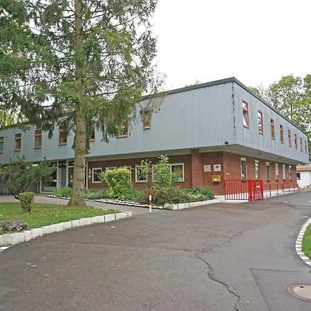 Jugendherberge Ulm Hostal *